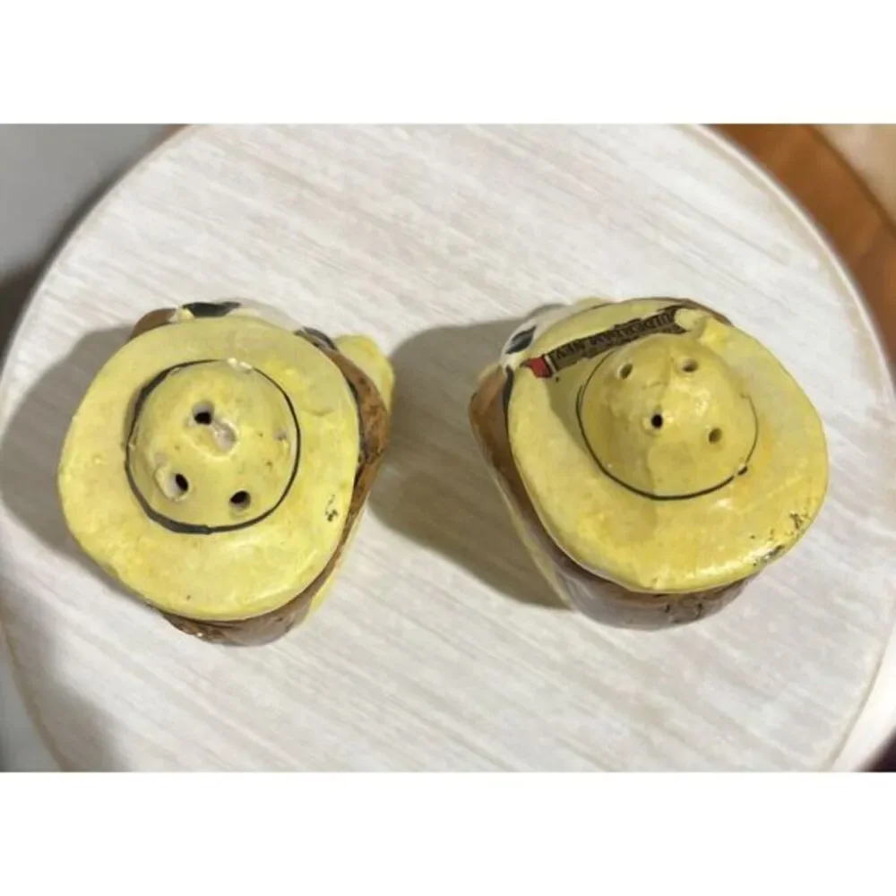 Vintage‎ Mexican Men Salt Pepper Shakers Sombrero Tequila Sitting Siesta Japan
